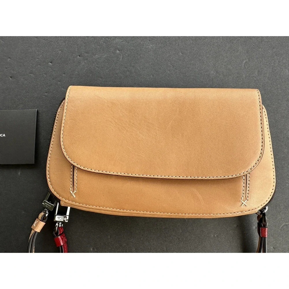 NWT TUMI Women's Fraser Zip Around Leather Wallet Wristlet Clutch color Brown